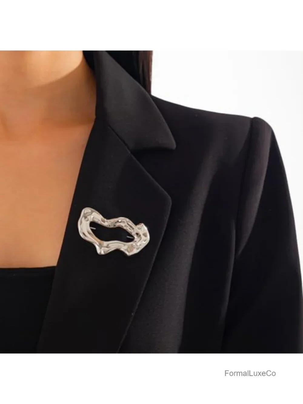 Vintage Irregular Hollow Brooch Pin for Women Party Dress Accessory